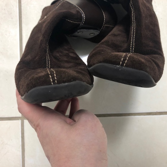 •AEROSOLES• brown suede & leather ankle booties // buckle - Picture 7 of 8